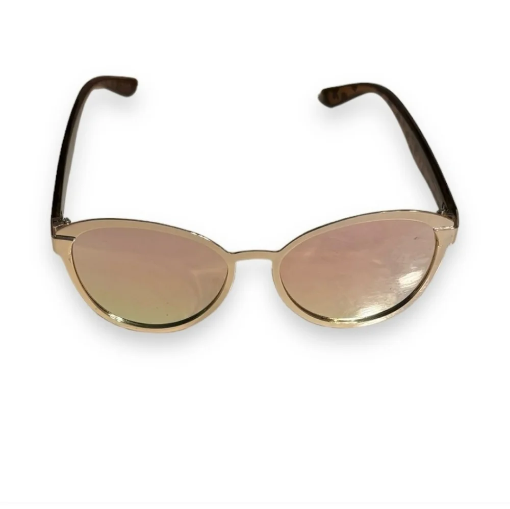 MAGIC MADE CO. Orange Bird Sunnies